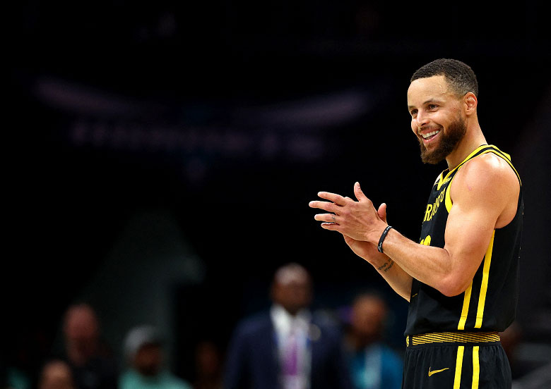 Tambah Kontrak Sampai 2027, Steph Curry Bakal Dibayar 950 Miliar Semusim