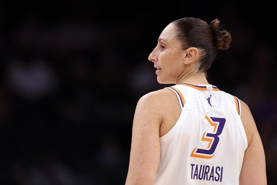 Diana Taurasi Tutup Karier 20 Musim di WNBA