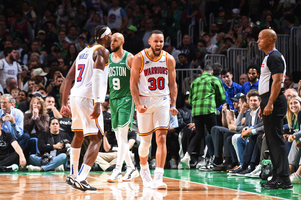 Stephen Curry dan Buddy Hield Bungkam Celtics di TD Garden!