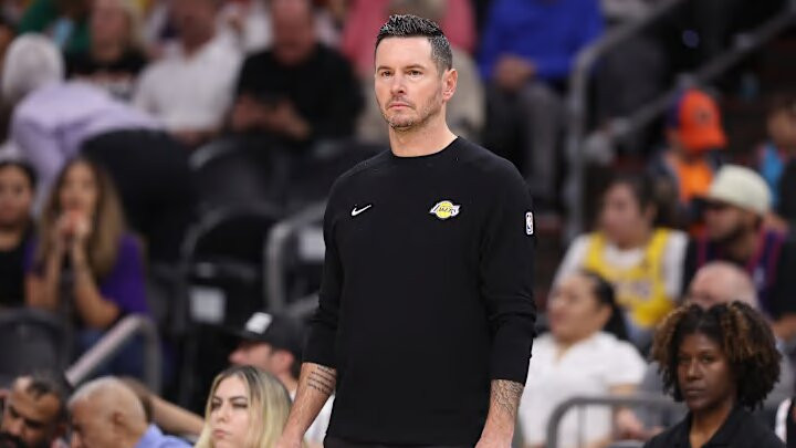 Tanggapan JJ Redick Dengan Penurunan Performa LeBron James