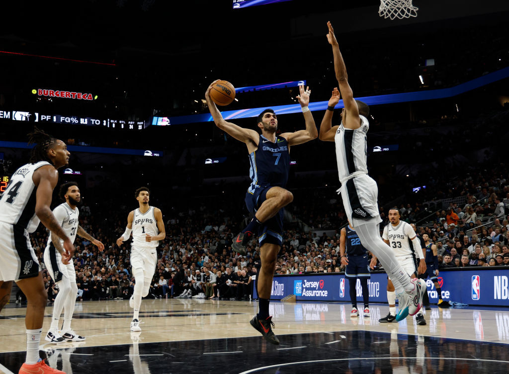 Santi Aldama Membara! Grizzlies Beri Spurs Kekalahan Kedua